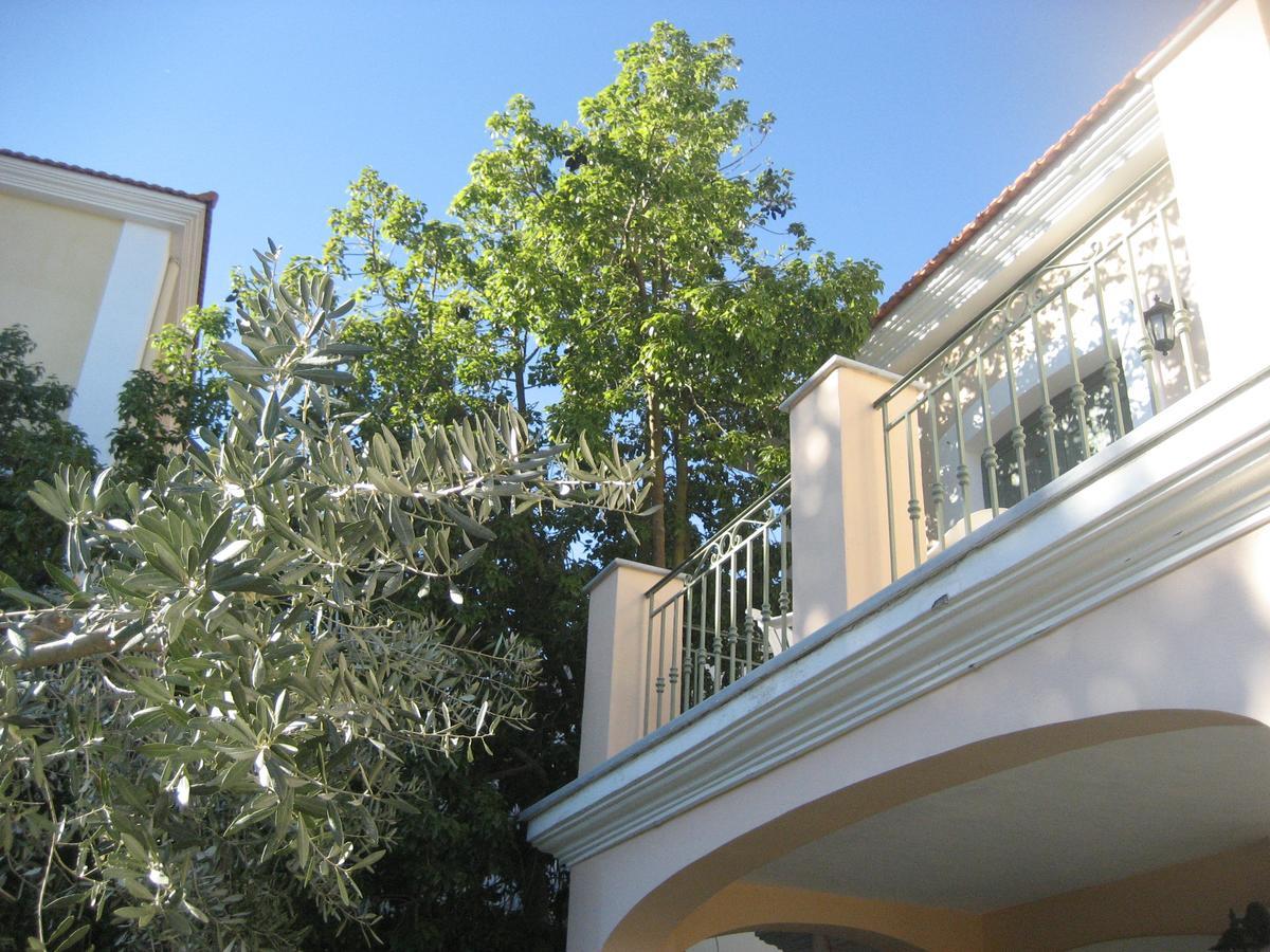 Kyveli Hotel Apartments Vrontádos Екстериор снимка