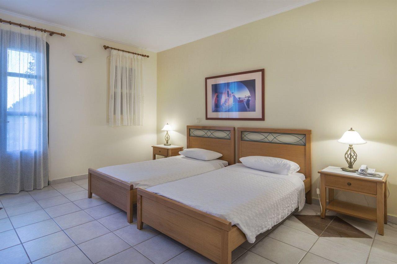 Kyveli Hotel Apartments Vrontádos Екстериор снимка